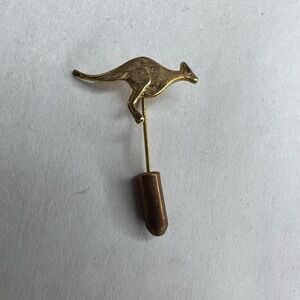 Vintage Gold Tone Kangaroo Jumping Aussie Lapel Pin Tie Tack‎ Hat Pin 1950's